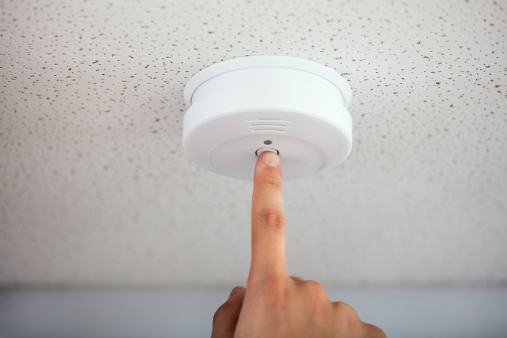 testing smoke alarm